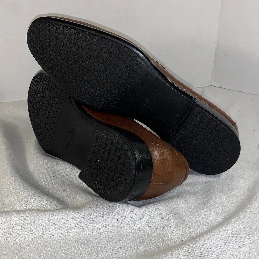 Salvatore Ferragamo Men's Brown Leather Moccasin Loafers with Gancini Ornament